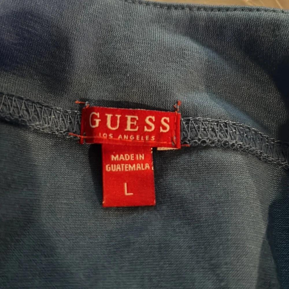 Guess Top - Picture 3 of 3
